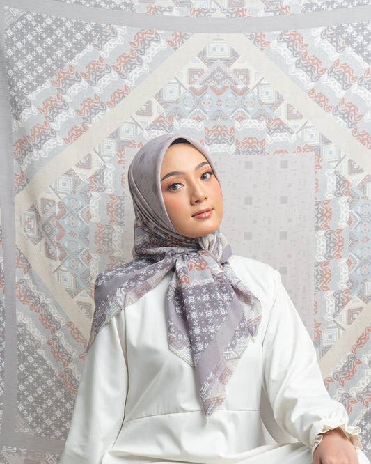 Voal Superfine Segiempat Motif Ethnic - MANEERA | Harraku