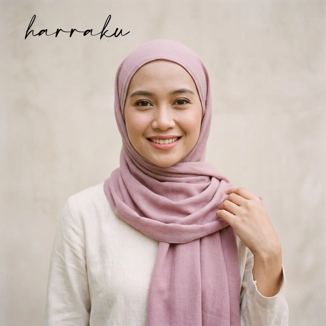 Tutorial Hijab Pashmina yang Rapi dan Mudah Dalam 5 Langkah