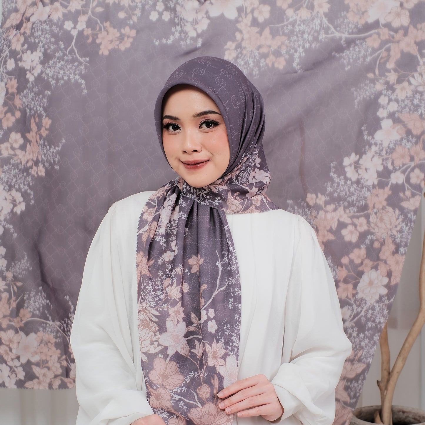 Voal Superfine Segiempat Motif Floral - ARESHA | Harraku